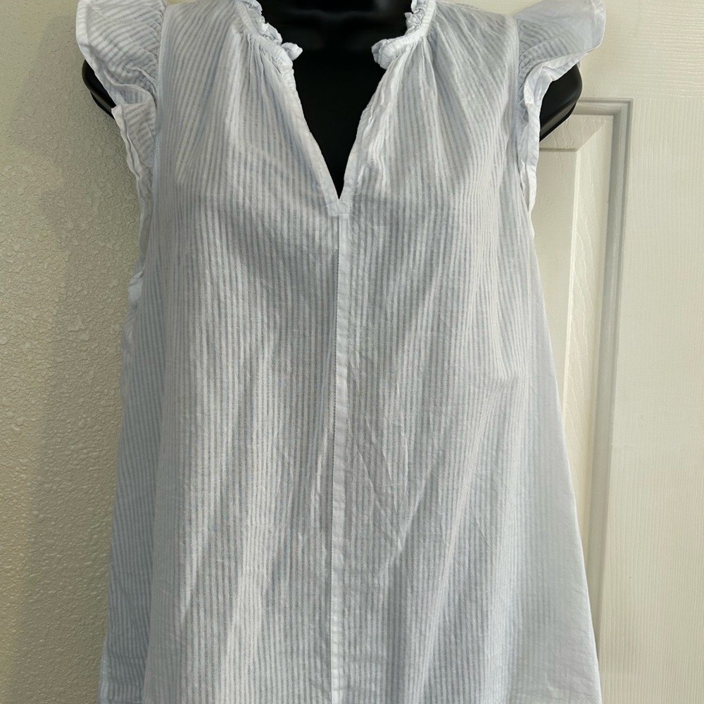 GAP White Ruffled Blouse with Mandarin Collar